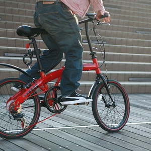 折りたたみ自転車 20インチ ブラックレッド （折りたたみ自転車